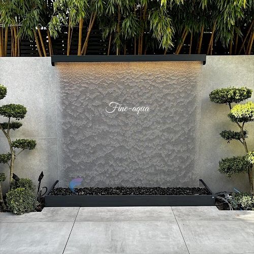 กรอบสีดำ