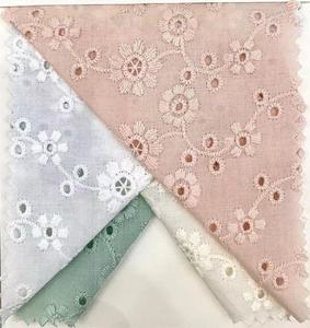 Nœud pour cheveux brodé en ivoire fait main sur mesure pour bébés filles, <span class=keywords><strong>pince</strong></span> <span class=keywords><strong>à</strong></span> cheveux artisanale avec fermeture <span class=keywords><strong>à</strong></span> œillet - Product Image 4
