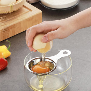 Séparateur d'œufs en acier inoxydable 304, séparateur de blanc et de jaune d'œuf épaissi, outil pratique pour la pâtisserie - Product Image 3