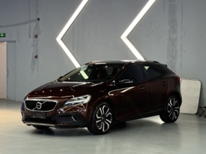 Per <span class=keywords><strong>Volvo</strong></span> V40 <span class=keywords><strong>Cross</strong></span> <span class=keywords><strong>Country</strong></span> 2017 T3 Automatico Benzina Guida a Sinistra 5 Posti Auto Usata Sedili Scuri - Product Image 2