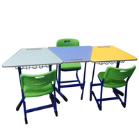 Bureau et chaise de lycée Table et chaise d'étudiant en plastique pour bureau d'étude pour enfants Table à bon prix