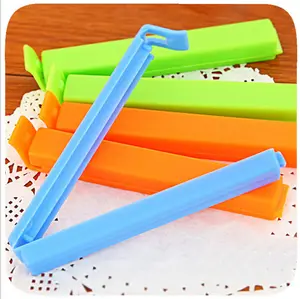Clip di stoccaggio per snack in plastica leggera multicolore personalizzata clip per sacchetti per alimenti per sigillatura di trucioli clip per sigillanti per sacchetti di plastica
