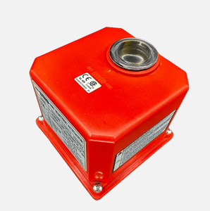 กล่องหุ้มลูกบอลสแตนเลสกันน้ำกันฝุ่นมาตรฐาน IP67 ของ OEM พร้อมฉนวนกันความร้อนระดับ F ฐานควบคุมอะลูมิเนียมเคลือบไนลอน - Product Image 3