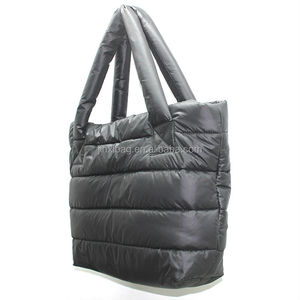 优质黑色冬季绗缝面料手提包日常使用时尚舒适 - Product Image 3