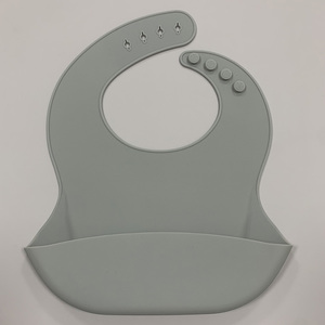 Babero para bebé de silicona con bonito diseño de <span class=keywords><strong>dibujos</strong></span> animados de nuevo estilo - Product Image 3
