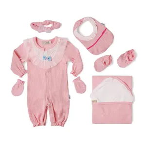 Toptan sıcak tutmak bebek seti 100% pamuklu hediye kıyafet kutusu yenidoğan bebek karikatür bebek giysileri için 0-3months giyim setleri