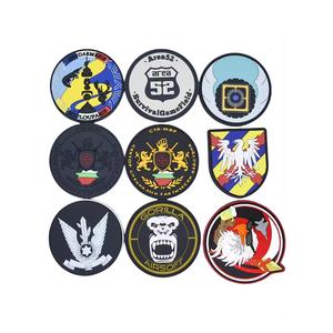 แผ่นยางพีวีซีรูป<span class=keywords><strong>ดอกไม้</strong></span>และรูปหัวใจอุปกรณ์เสริมเสื้อผ้าซิลิโคนนิ่ม2D/3D ออกแบบโลโก้ได้ตามต้องการ - Product Image 2