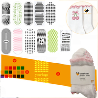 Chaussettes à marque privée avec points antidérapants en silicone, blanches unies, personnalisables ODM, pour le yoga, le Pilates et l'entraînement sportif