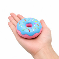 Jouet Squishy Donut à Remontée Lente, Balle Anti-Stress Donut Anneau Réaliste, Jouet Sensoriel Doux pour Enfants et Adultes, Idéal pour le Bureau