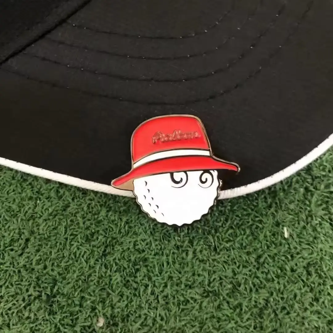 Novo estilo de desenho animado, marcador de bola de golfe de metal personalizado, chip de pôquer com clipe magnético para chapéu, acessório de golfe