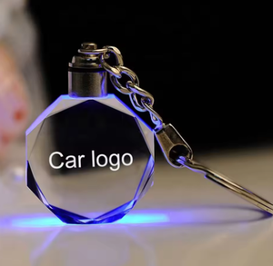 Porte-clés en cristal acrylique avec lumière LED et logo personnalisé, porte-clés vierges pour cadeaux de famille - Product Image 6