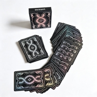Cartes à Jouer Noires Plaquées Or de Dubaï en Papier Lisse de Haute Qualité avec Impression Personnalisée en Gros