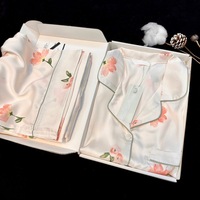 Ensemble de pyjama de luxe en soie glacée pour femme - Haut à manches courtes et short à col carré - Origine Guangdong - Vente en gros