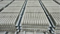 Palette en plastique personnalisée pour machine de fabrication de briques Palettes en fibre de verre PVC pour blocs de briques en béton