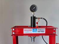 Presse d'atelier hydraulique pour garages et ateliers de réparation professionnels avec cadre en acier robuste et table de travail réglable