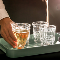 Esthetische vintage versierde geëmbosseerde sodakalkglazen tumbler 276ml, meerkleurig, vaatwasserbestendig, voor feesten, decoratief drinkglas