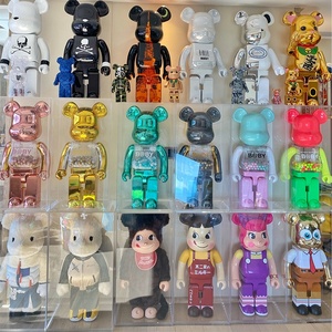 Figurines d'ours en résine <span class=keywords><strong>Chiaki</strong></span> DIY Bearbrick 400% - Ours Violent Noir et Or, Placage Transparent Vert Lac - Product Image 3