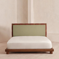 Lit en tissu moderne avec tête de lit en cuir et sangles, cadre en bois, lit plateforme, ensemble de meubles de chambre à coucher pour maison et villa