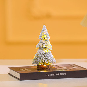 Mini torre de árbol de Navidad, decoración de mesa de cedro de PVC con agujas de <span class=keywords><strong>pino</strong></span> blanco <span class=keywords><strong>para</strong></span> escaparates y regalos (venta al por mayor disponible) - Product Image 3