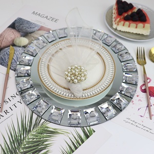 Plats de chargeur en cristal de miroir rond de 13 pouces avec des assiettes en verre argenté à bord perlé de <span class=keywords><strong>diamant</strong></span> pour la fête de mariage pour un usage domestique - Product Image 5