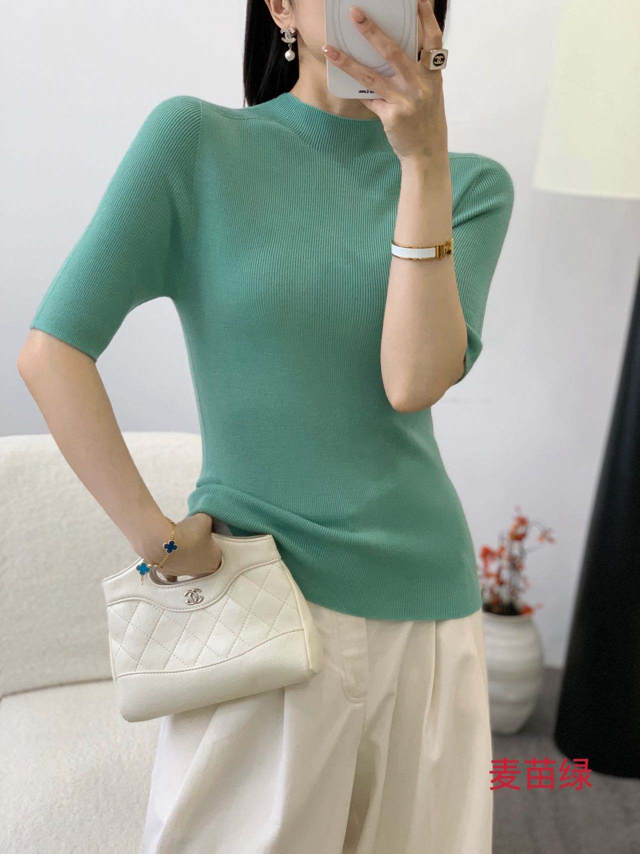 ต้นกล้าข้าวสาลีสีเขียว