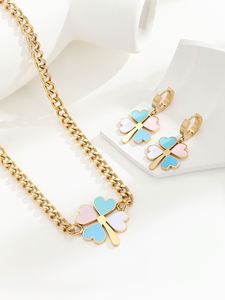 Juego de Joyería de Lujo en Acero Inoxidable con Oro de 18k, Collar, Aretes, Anillo y Pulsera para Mujer, Estilo Clásico para Bodas y Fiestas - Product Image 3