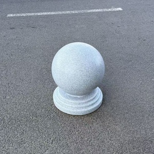 広場の歩道にあるプラスチック製の球形障害物車両は、大理石のようなカーストッパーバリアの移動が容易であることが禁止されています - Product Image 2