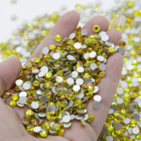 XULIN Vente en gros SS6 SS8 SS10 SS12 SS16 SS20 SS30 Strass en verre à dos plat ronds en vrac