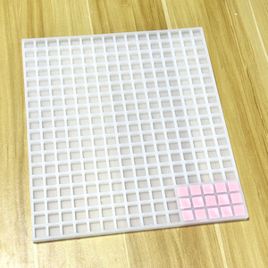 Bandeja de media hoja, 3,5 mL, 225 cavidades, depositador de dulces cuadrados, moldes de goma dulce de silicona suave de mano, herramienta Manual para raspar Fondant - Product Image 3