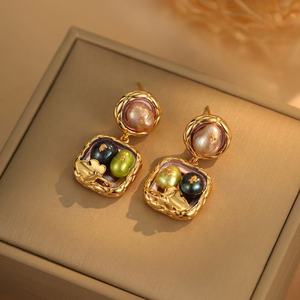 Pendientes de Perlas de Imitación Chapados en Oro para Mujer, Diseño Geométrico de Borla Larga, Estilo Retro de Lujo, Regalo - Product Image 1