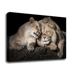 Những khoảnh khắc trìu mến: Trái phiếu sư tử và sư tử in trên tranh nghệ thuật vẽ tranh tường - Product Image 3