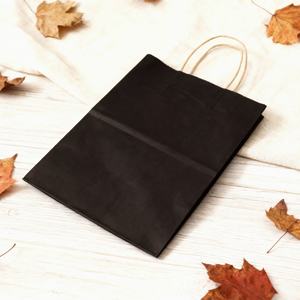 Bolsa de Compras de Papel Kraft Blanca y Marrón con Asas Retorcidas e Impresión de Logotipo - Product Image 5