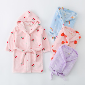 <span class=keywords><strong>Accappatoio</strong></span> in Flanella per Bambini OEM ODM, Morbido e Caldo con Cappuccio e Stampe Carine, Abbigliamento da Casa Autunnale - Product Image 1