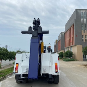 Camión de Remolque de Servicio Pesado con Rotador Integrado 6x4 Howo, Diseño de Doble Cabrestante para Remolque de Emergencia de Autobuses y Camiones Dañados - Product Image 6