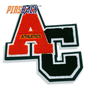 Design d'usine personnalisé Lettres colorées Noël <span class=keywords><strong>Mickey</strong></span> Iron-on Jogger Set Chenille Brodé Badges Patches pour Trucker Hat - Product Image 3