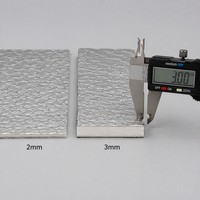 Tapis insonorisant en butyl 50x80cm Blanc 2mm 3mm Feuille d'amortissement pour voiture Isolation vibratoire Taille personnalisée OEM Vente en gros Usine