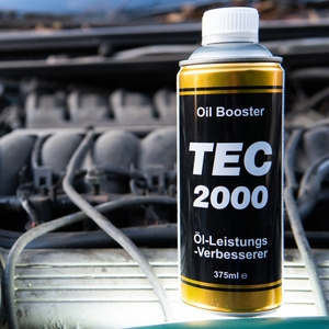 Aceite Lubricante TEC 2000 Oil Booster, Formulado para un Funcionamiento Suave del Motor, Mejora de la Lubricación y Apoyo al Rendimiento - Product Image 5