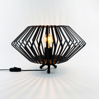 Lampe de table LED décorative en métal avec interrupteur, idéale pour hôtel, salle à manger, chambre à coucher, chevet