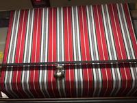Tissu d'Ameublement Sadu au Gros à Faible MOQ 340gsm, Stock Prêt Disponible pour Canapés, Chaises, Tentes et Sacs au Moyen-Orient