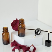 Flacon vide de 10 ml (1/3 oz) en ambre pour huile cosmétique avec bouchon applicateur à brosse pour tube de brillant à lèvres