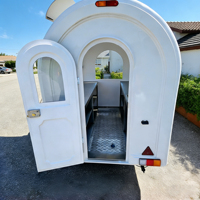 Camion de restauration entièrement équipé avec cuisine complète, petite remorque alimentaire, restaurant mobile commercial pour les services de traiteur