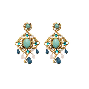 Boucles d'oreilles clous en résine Aiguille d'Argent, de niche, haut de gamme, vintage d'<span class=keywords><strong>occasion</strong></span>, de <span class=keywords><strong>luxe</strong></span> léger, élégantes pour femme - Product Image 5