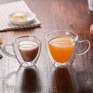Taza de cristal de doble pared <span class=keywords><strong>con</strong></span> forma de corazón creativa de lujo 180ml/240ml café/jugo de <span class=keywords><strong>leche</strong></span> resistente al calor de borosilicato alto - Product Image 4