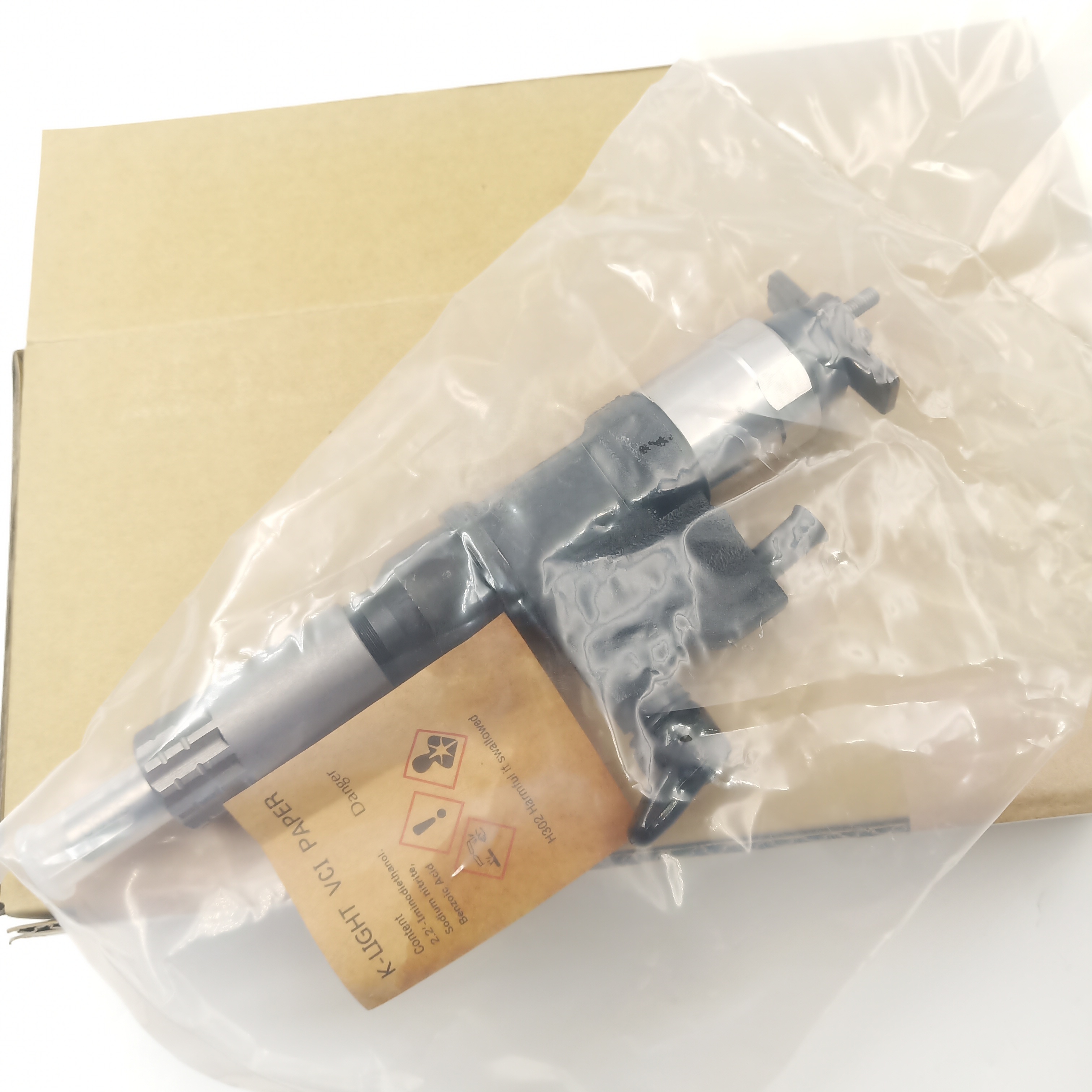 high pressure diesel engine pump injector 295050-1290 for isuzu common rail same quality as original