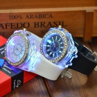 Montre à quartz lumineuse pour enfants, nouvelle mode 2026, best-seller, unisexe, pour hommes, femmes, étudiants