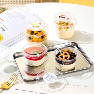 Couvercle de tasse en plastique jetable résistant aux hautes températures pour lait aigre extrait froid grec épais <span class=keywords><strong>pot</strong></span> de lait aigre pour lait de crème glacée - Product Image 1