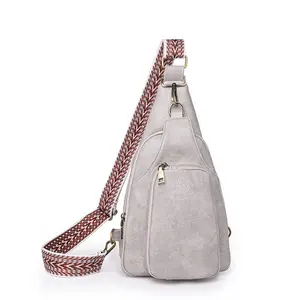 Yeni moda erkek çanta lüks marka tasarımcısı tek omuz göğüs çanta Vegan deri Crossbody göğüs paketi kadın küçük tek kollu çanta