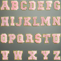 Patchs alphabet brodés en chenille style universitaire A-Z avec bordure pailletée dorée, écussons thermocollants pour chapeaux personnalisés