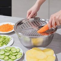 Ensemble de 3 Ustensiles de Cuisine en Métal en Acier Inoxydable : Coupe-Fruits et Légumes, Râpe, Découpeuse, Trancheuse avec Bassine d'Égouttage et Hachoir