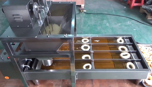 Freidora Eléctrica Comercial <span class=keywords><strong>para</strong></span> Donuts con Múltiples Moldes <span class=keywords><strong>para</strong></span> <span class=keywords><strong>Hacer</strong></span> Donuts, Donuts en Forma de Anillo, Donuts Esféricos y Productos de Masa Frita - Product Image 3